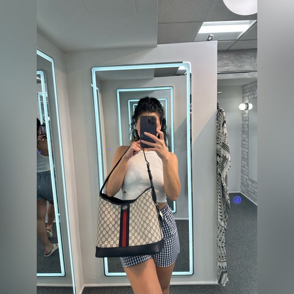 Gucci shoulder bag - Picture 1 of 7
